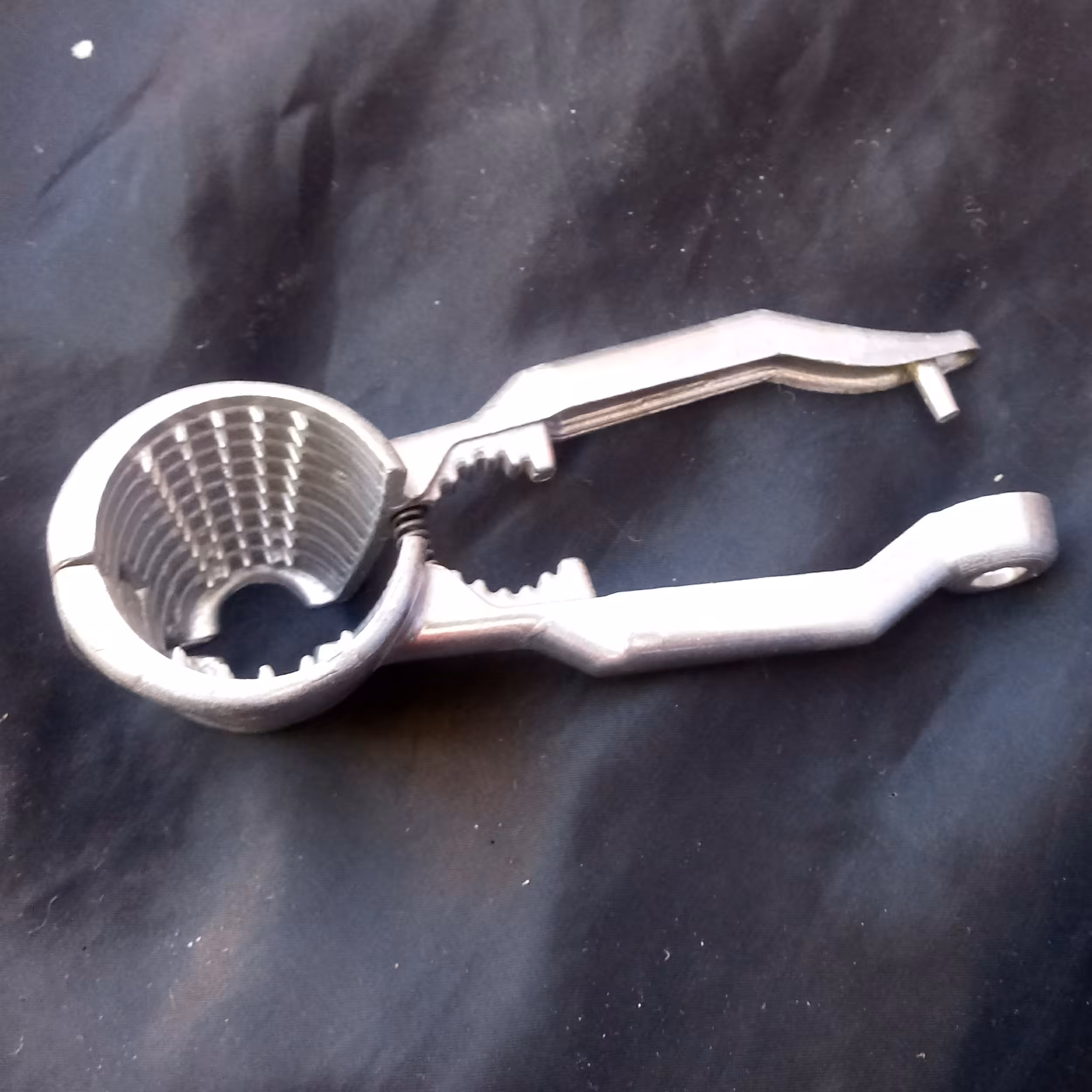 گردوشکن چندکاره