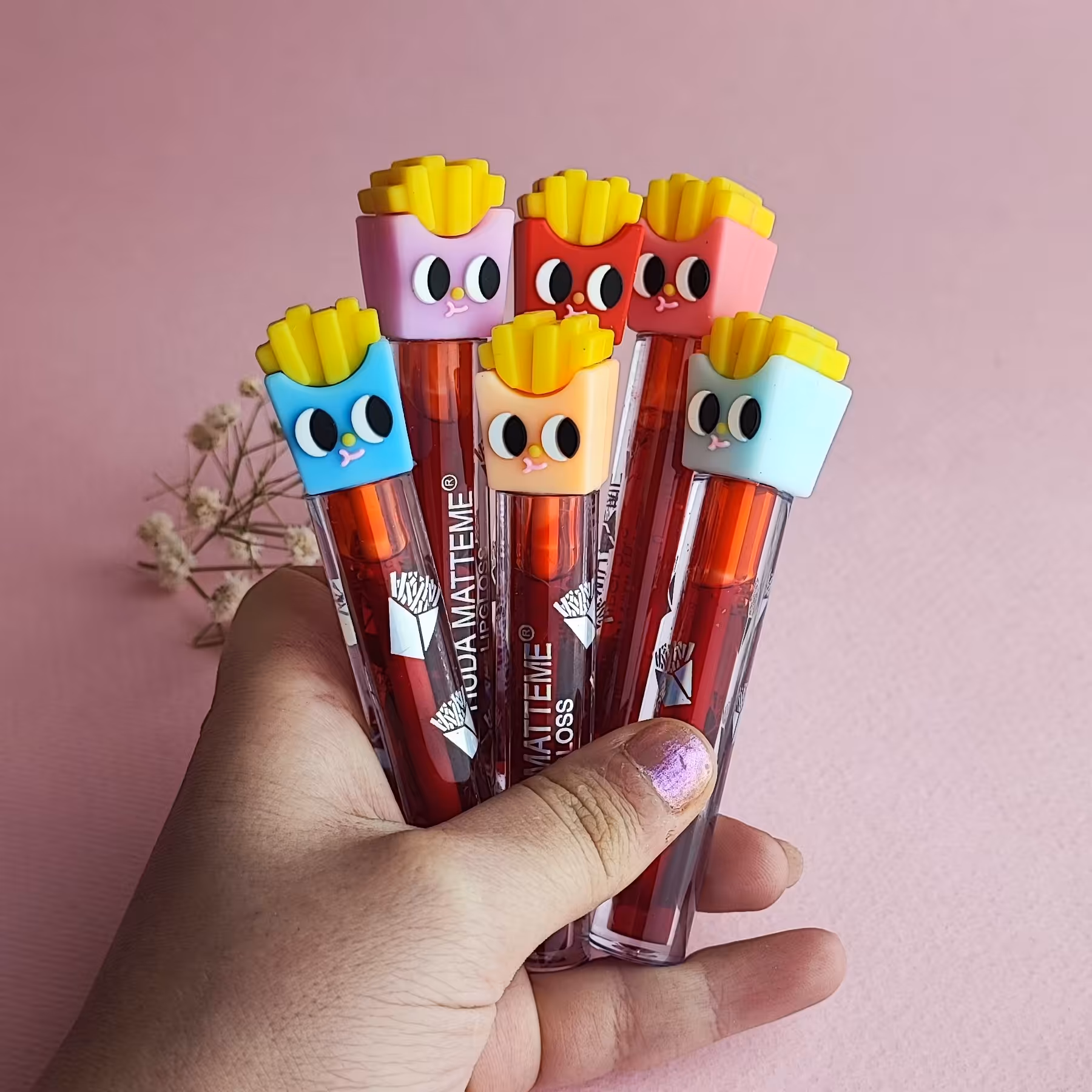 تینت لب فانتزی رنگ طبیعی با ماندگاری بالا بدون پخش شدن رنگ بدون پوسته شدن روی لب 