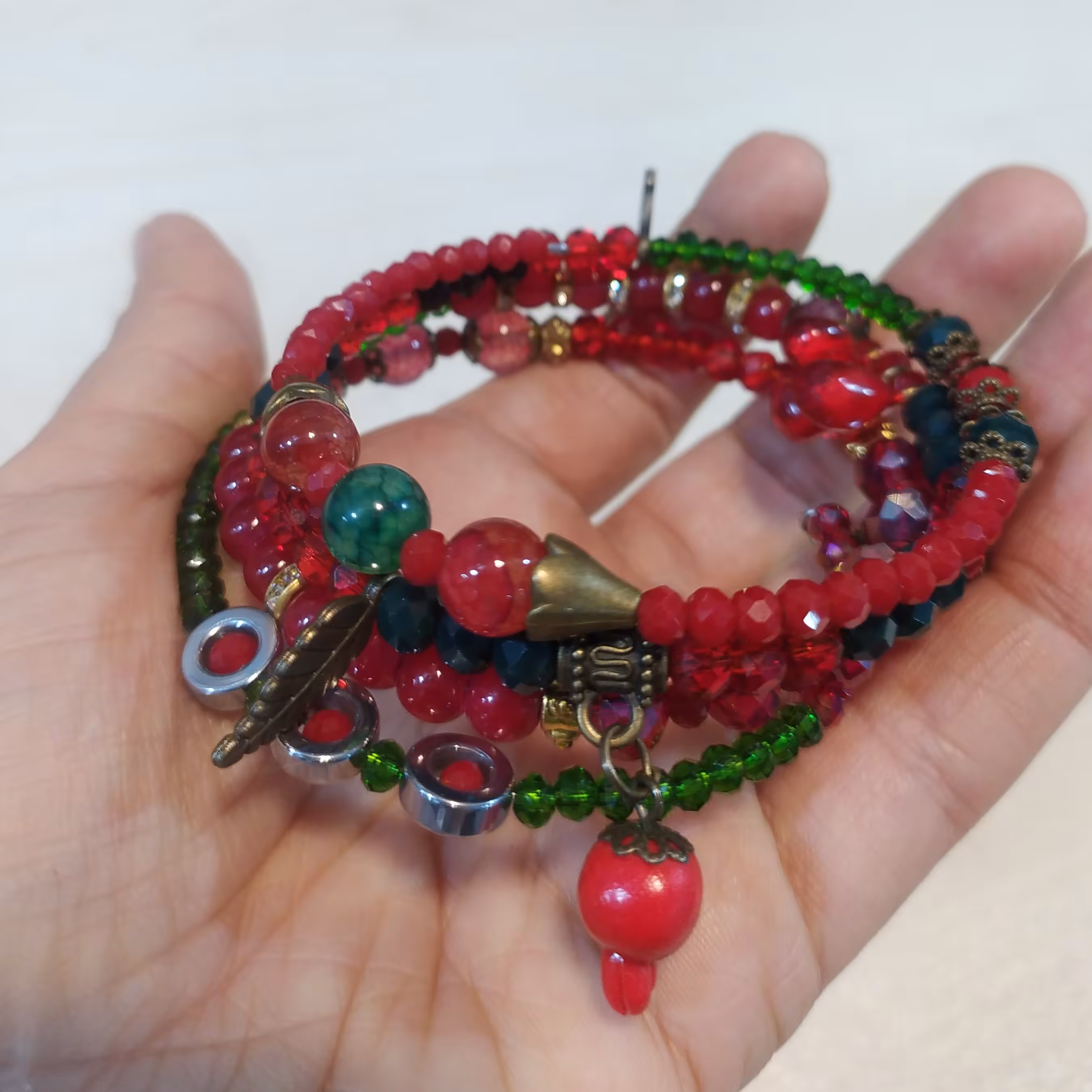 دستیند چند لا یلدایی کریستال سایز 6و سنگ کار شده پلاک انار 