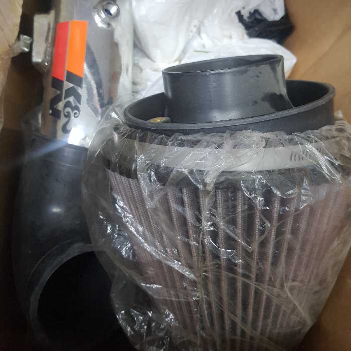 فیلتر هوای افتر مارکت با مارک k n اصلی وارداتی برای خودروهای با حجم موتور بالا