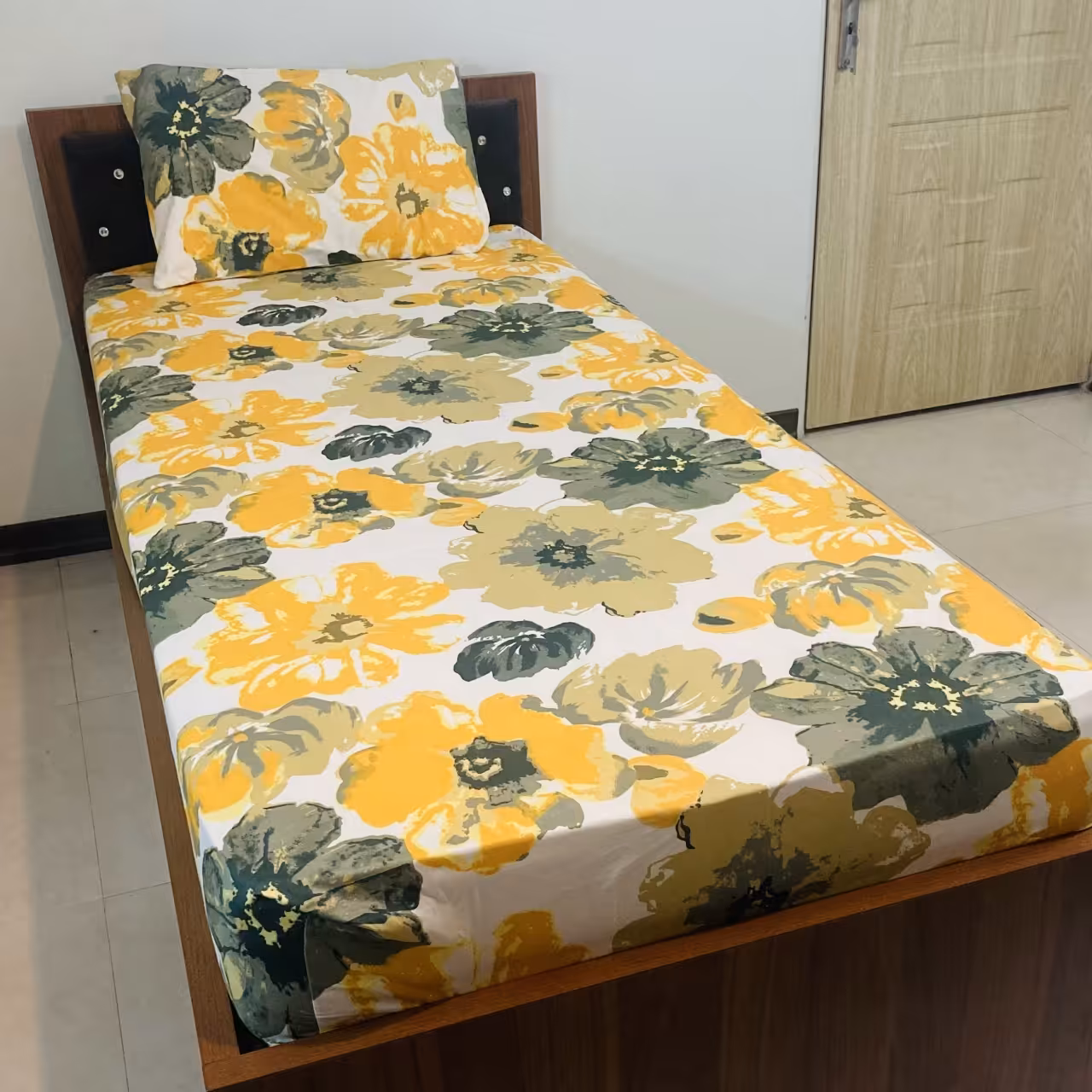 سرویس روتختی مدل کشدار طرح آفتاب گردان 1.5 نفره 2 تیکه عرض 120