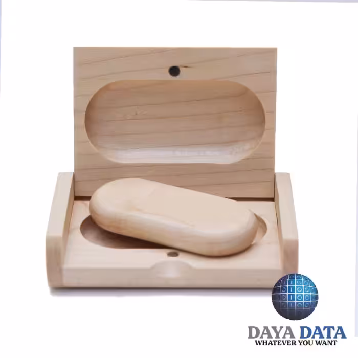 فلش مموری  دایا دیتا  ست لوکس  چوبی مدل WO1000-45  ظرفیت32GB -USB2 رنگ شیری