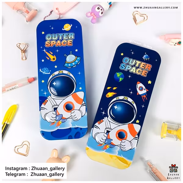 جامدادی فلزی برجسته OUTER SPACE طرح فضانورد