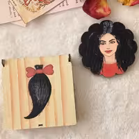 آینه کیفی در دار  ام دی اف با جعبه طرح دخترونه نقاشی شده با دست