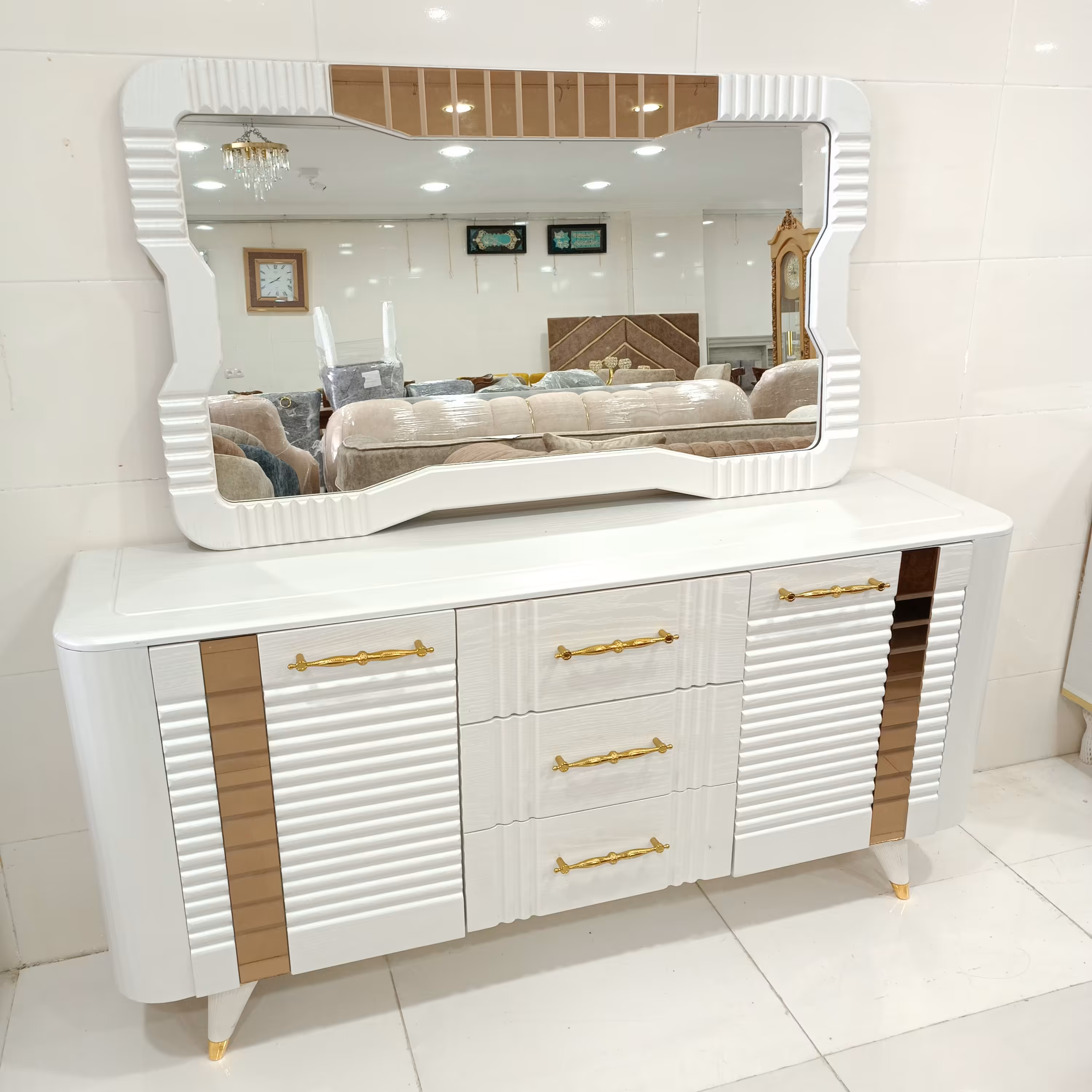 ایینه کنسول قاب مربع کد 1039 رنگ صدفی