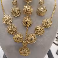 سرویس  بدلیجات تراش گردنبند دستبند