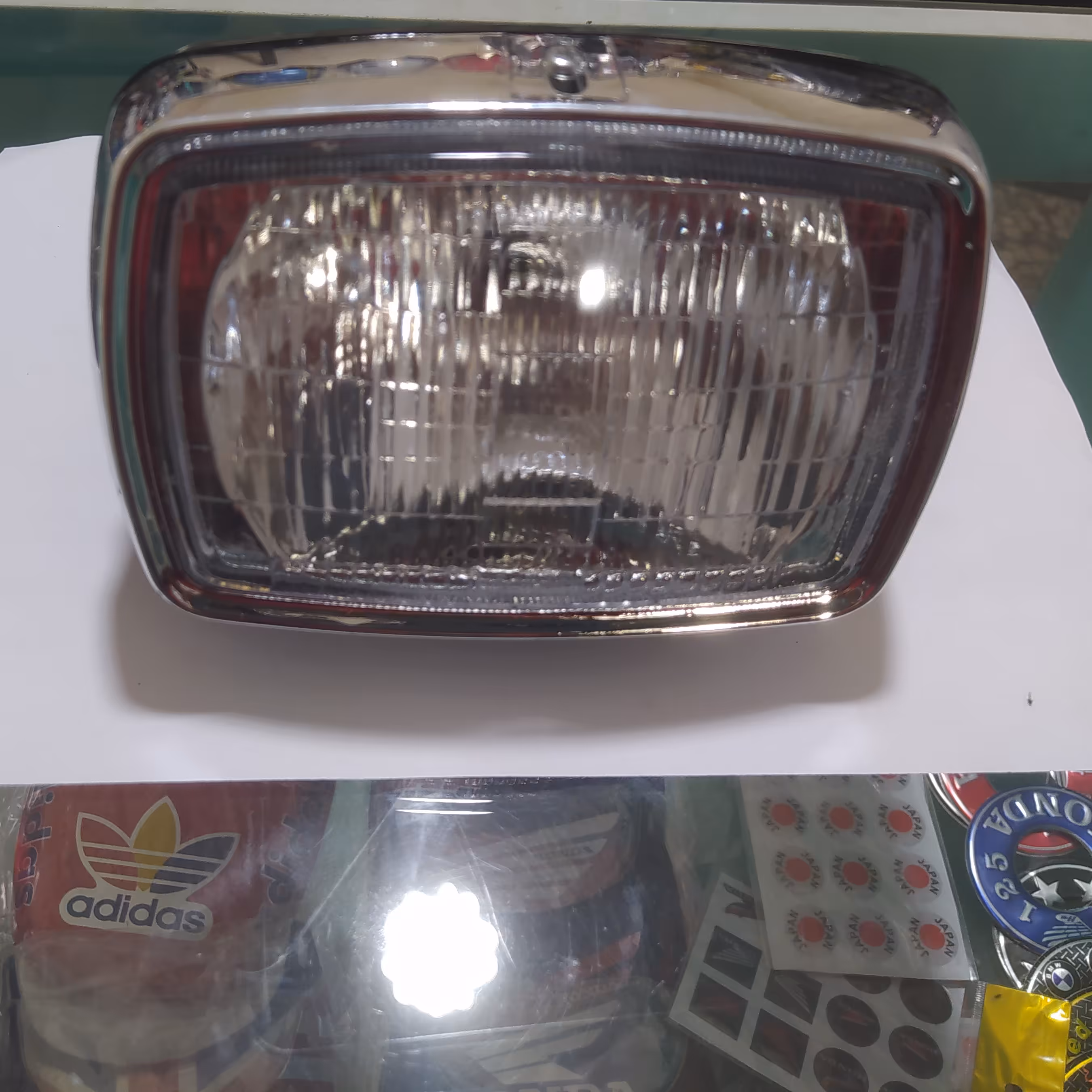 چراغ جلو موتور سیکلت هندا  جنس معمولی و خوش قیمت 