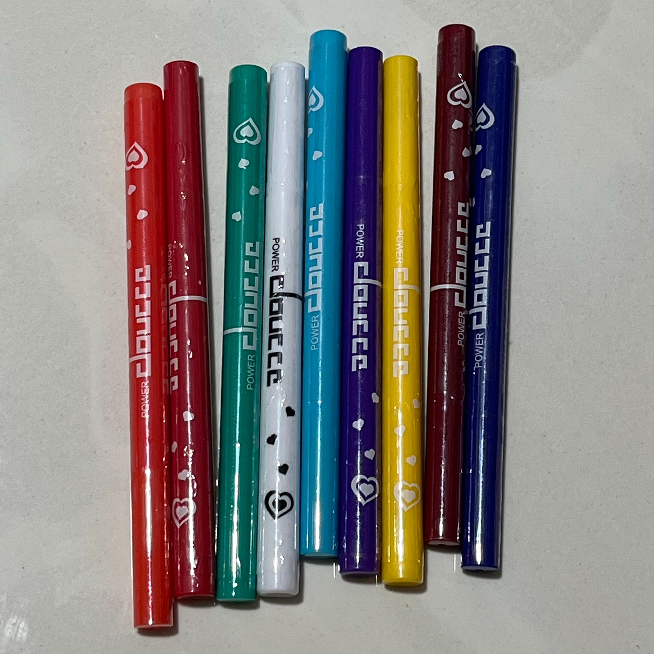 خط چشم رنگی ماژیکی ضد آب