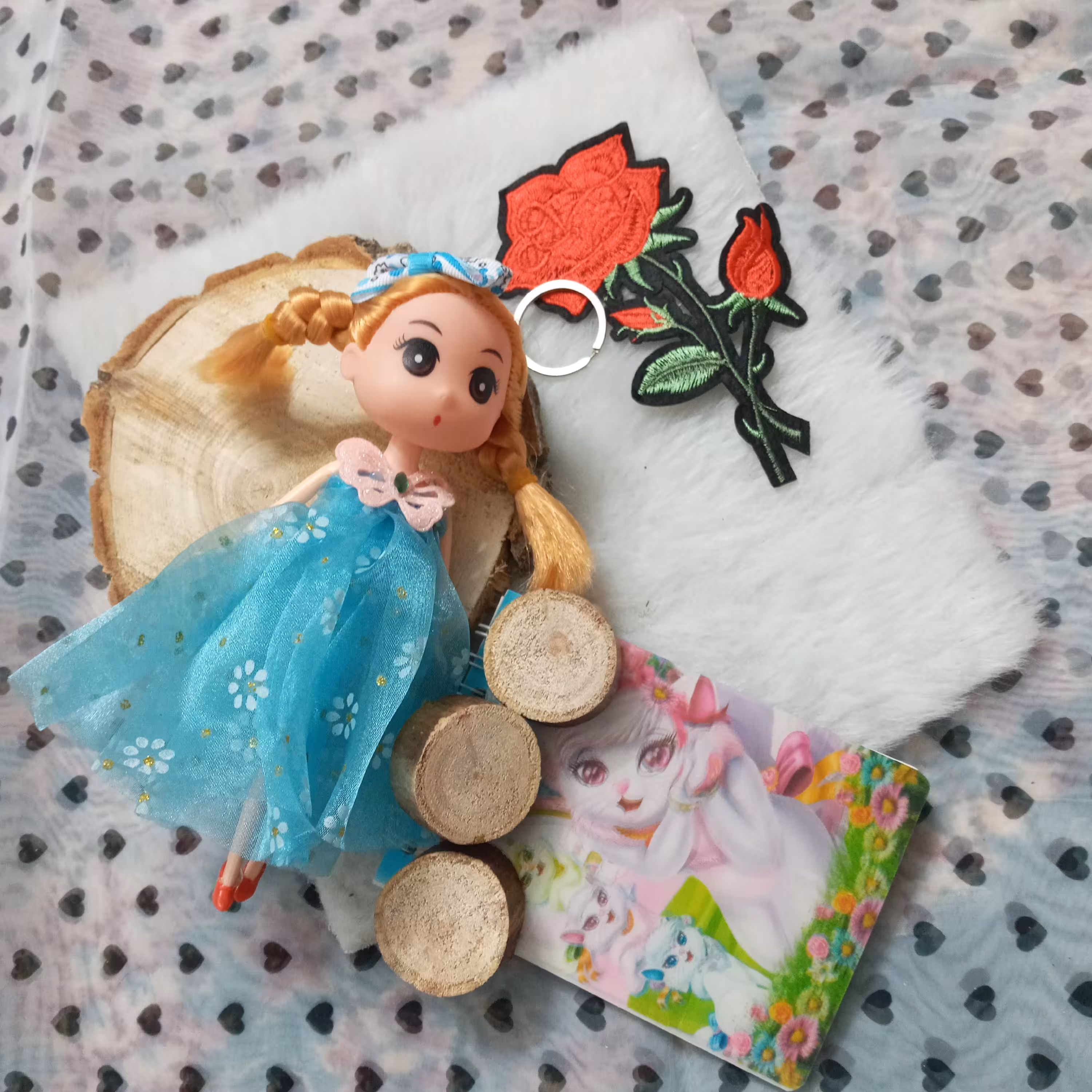 جاکلیدی، آویز کیف و ماشین، عروسک زیبا در دو رنگ قرمز و آبی، نو 