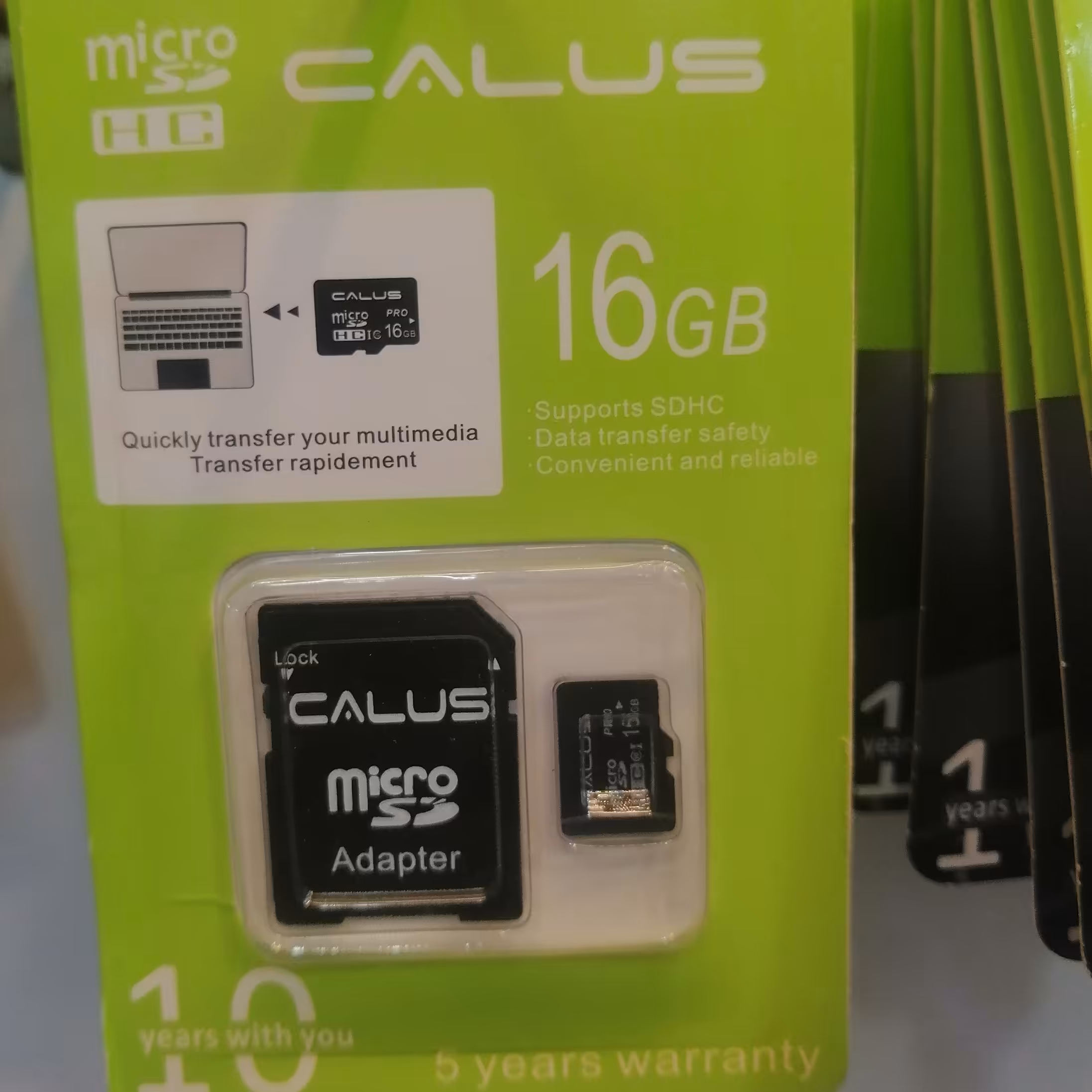 فلش و مموریSD(16GB)