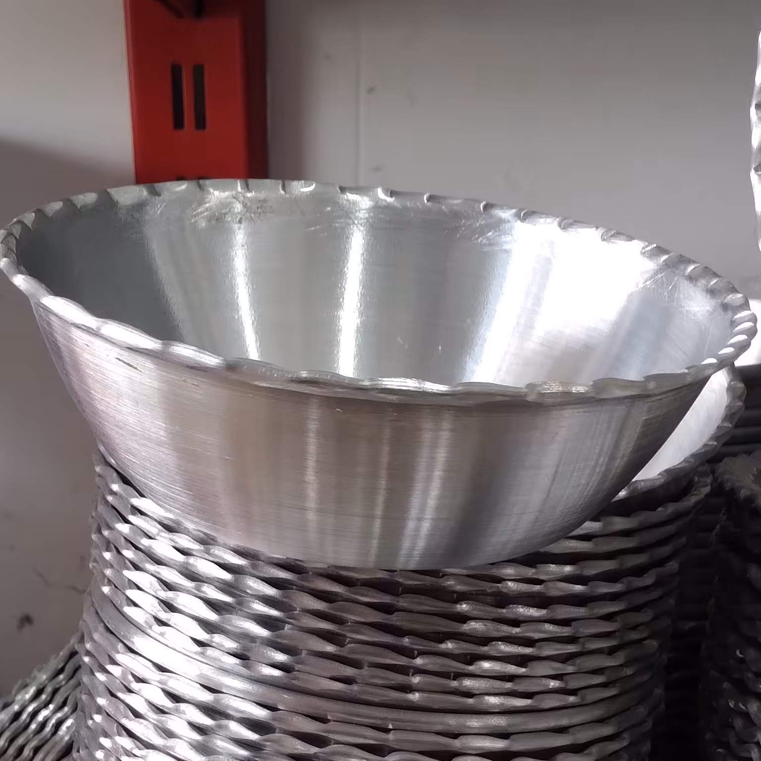 کاسه روحی لب پیچ کنگره ای