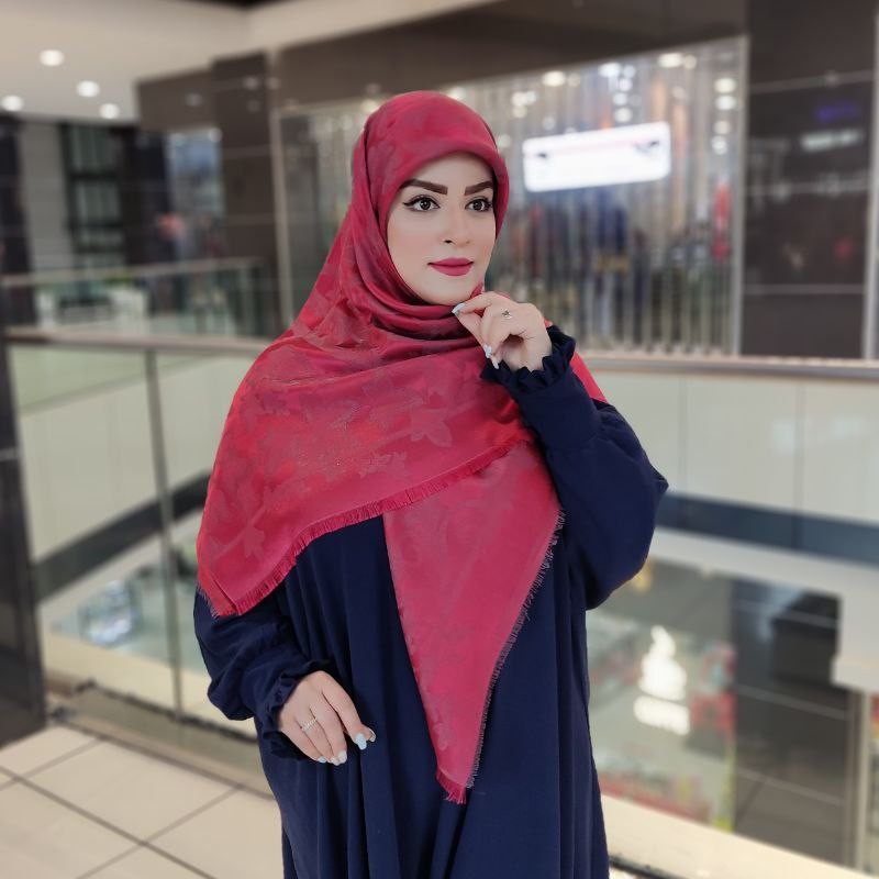 روسری نخ ابریشم ژاکارد دو رو لمه دار  گلدار