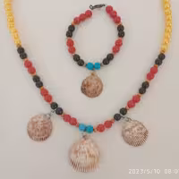 ست گردنبند و دستبند