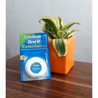 نخ دندان نازک بدون موم Essential اورال بی