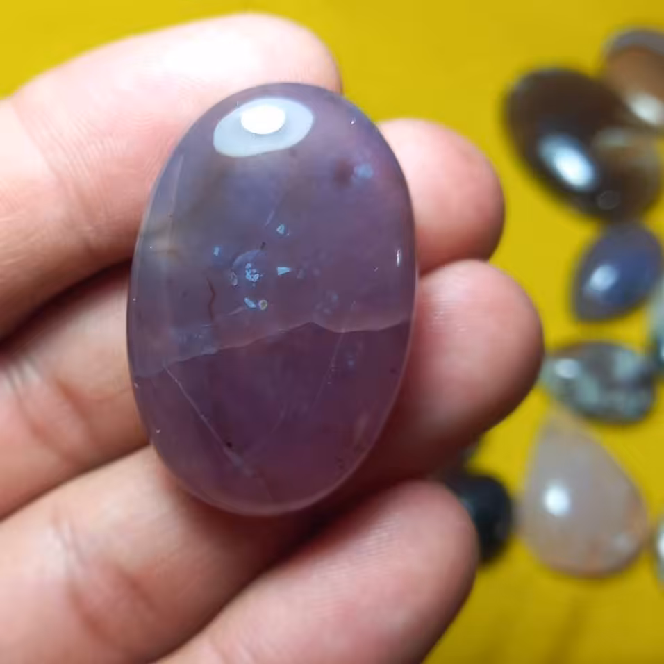 نگین عقیق سوسنی معدنی و طبیعی فردوس