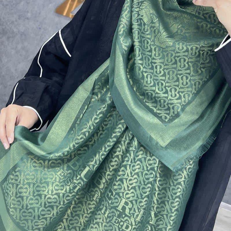 شال ابریشم ژاکارد دور دوخت لبه ریش کار وارادتی درجه یم