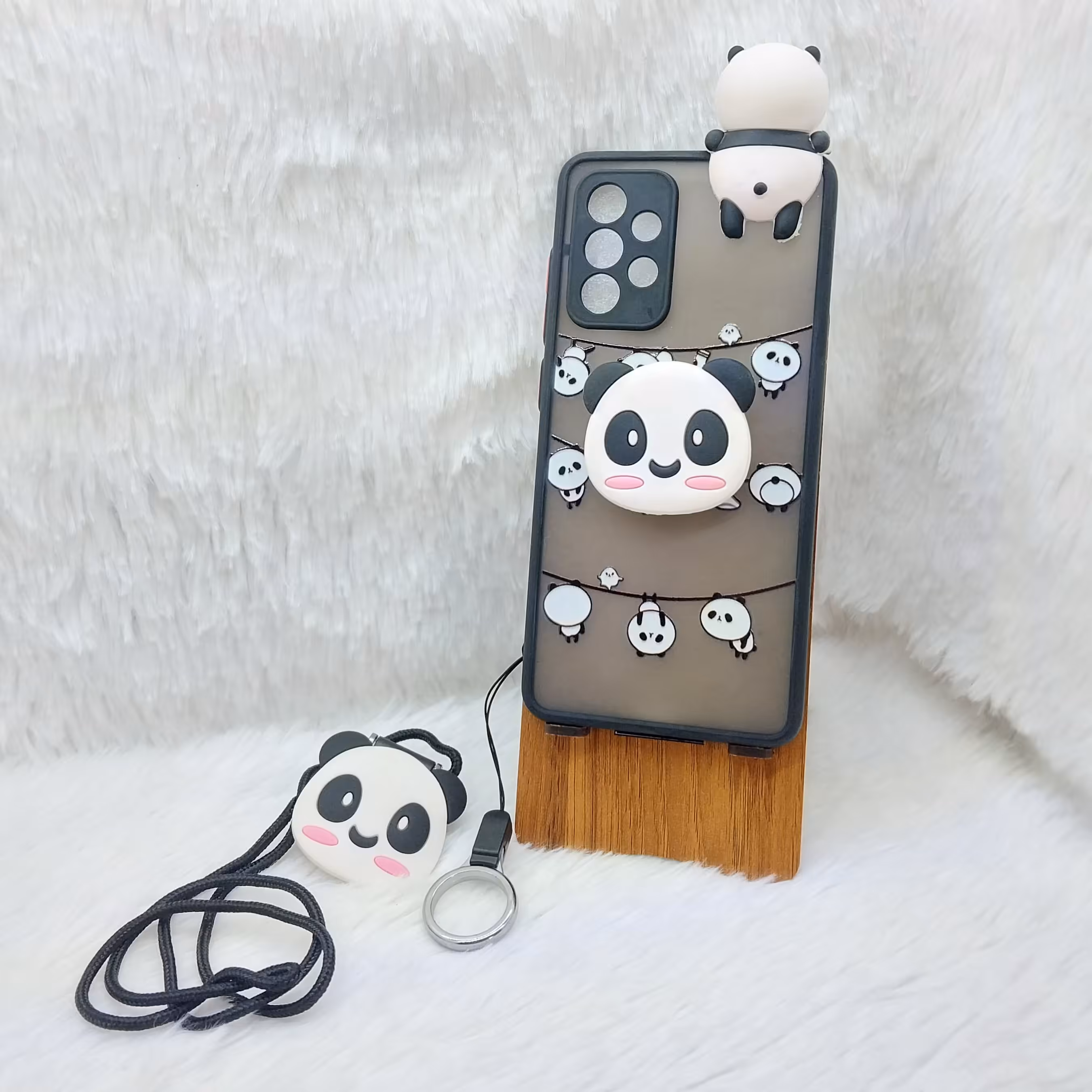گارد (قاب) گوشی عروسکی A52 مدل عروسکی پاندابه همراه بند و پاپ سوکت مناسب گوشی Samsung A52-A52s