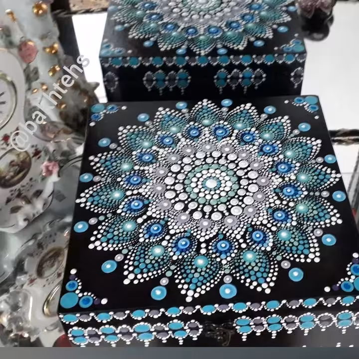 جعبه جواهر چوبی نقطه کوبی شده