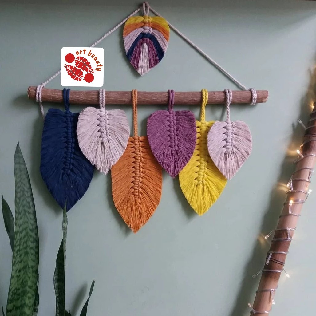 دیوارکوب مکرومه طرح رنگارنگ