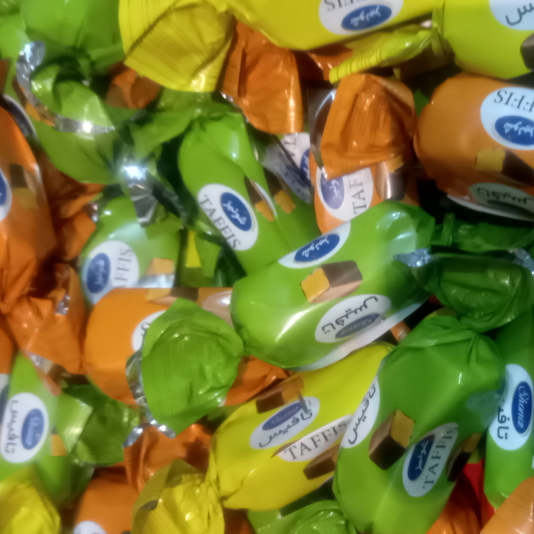 تافی شونیز تافیس میوه ای 3 رنگ ( 500 گرم )