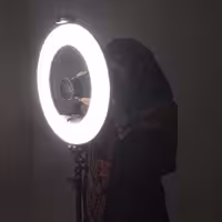 رینگ لایت سایز 42 همراه پایه 2.10 متری کنترل دار  40 وات همراه با گارانتی 30 روزه آرایشگاه سالن عکاسی تتو