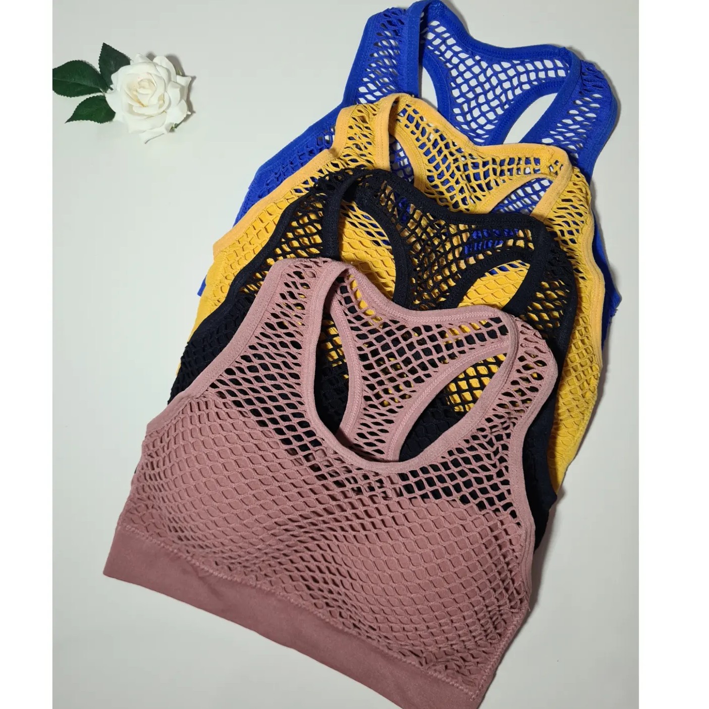 نیم تنه لونه زنبوری یه کار خوشگل و با کیفیت مناسب استفاده روزانه و باشگاه