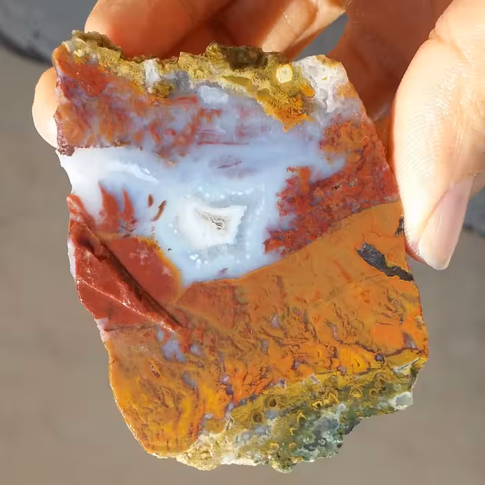 اسلایس سنگ راف عقیق منظره با قابلیت ساخت چند نگین 
 100 در 100 طبیعی  
کد 11683