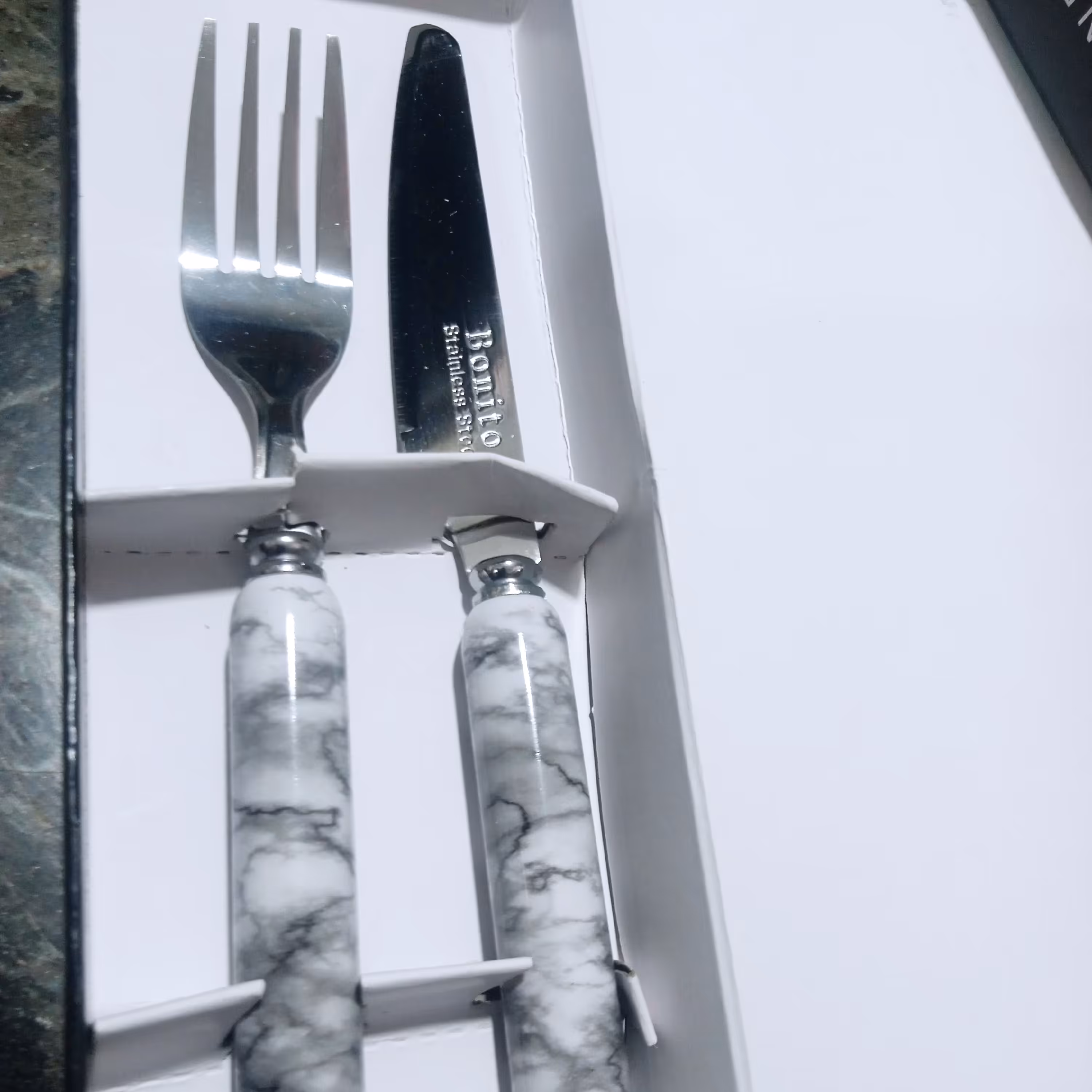 کارد و چنگال بونیتو 