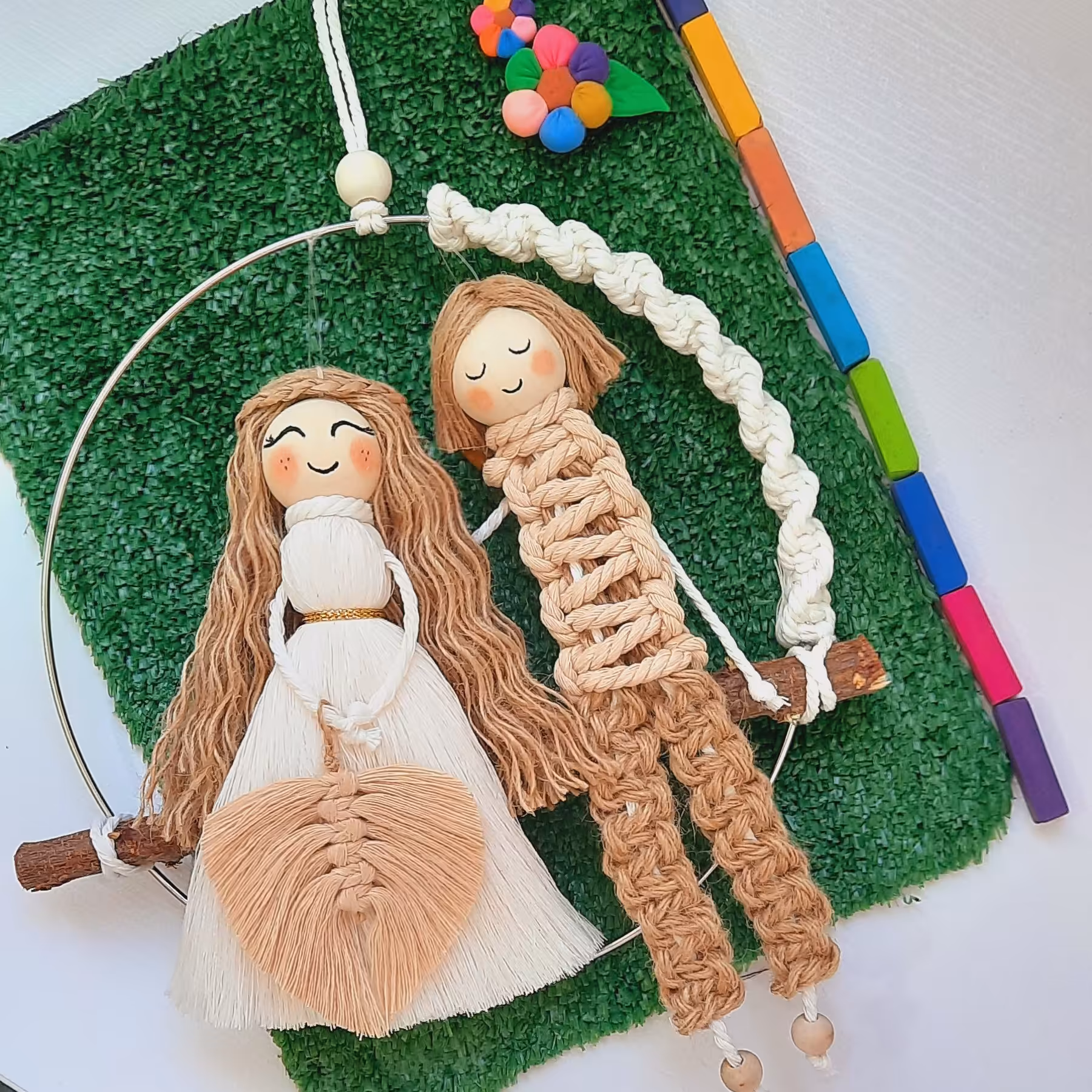 عروسک زوج مکرومه با طرحی زیبا