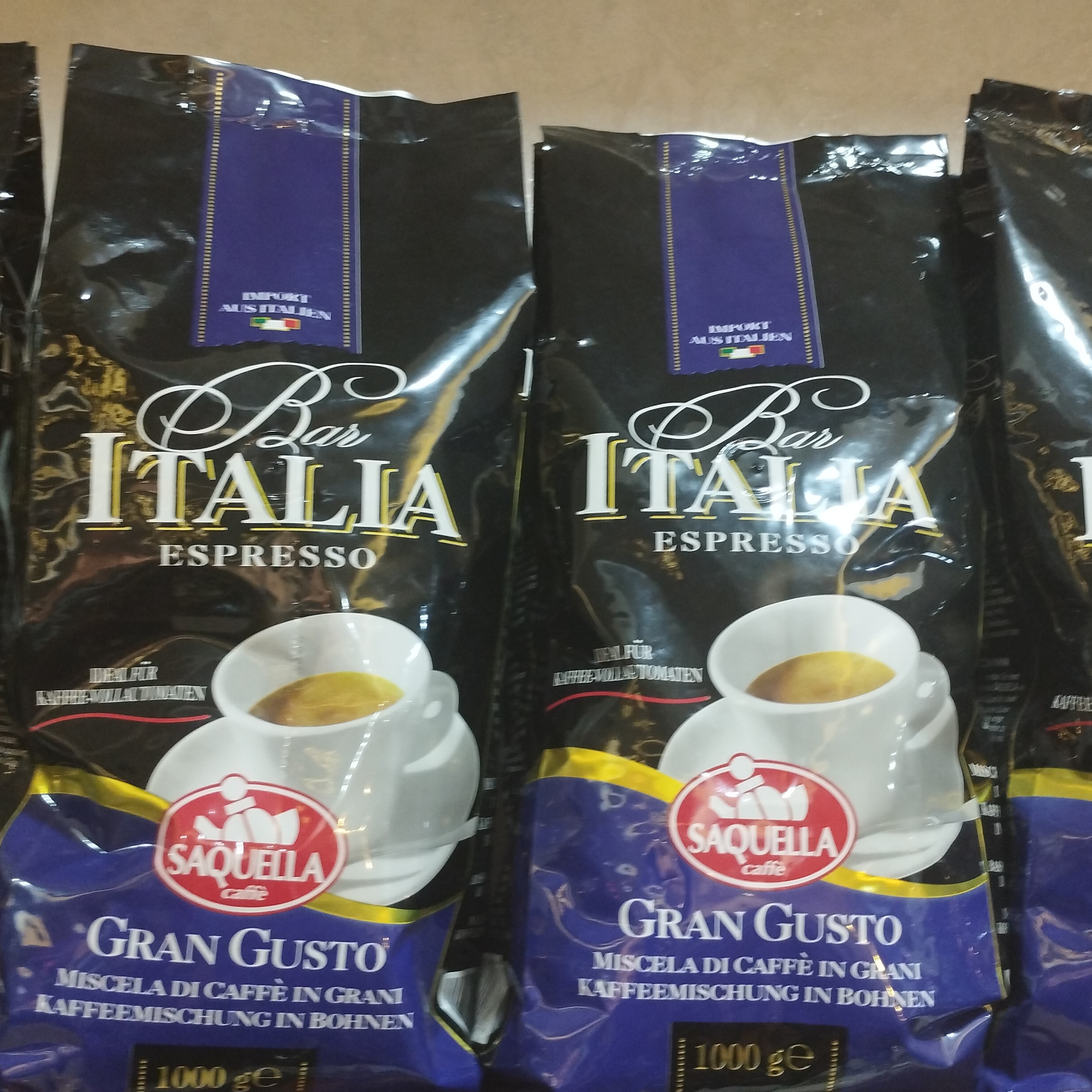 قهوه گرن گوستو ساکوئلا ایتالیا آبی
