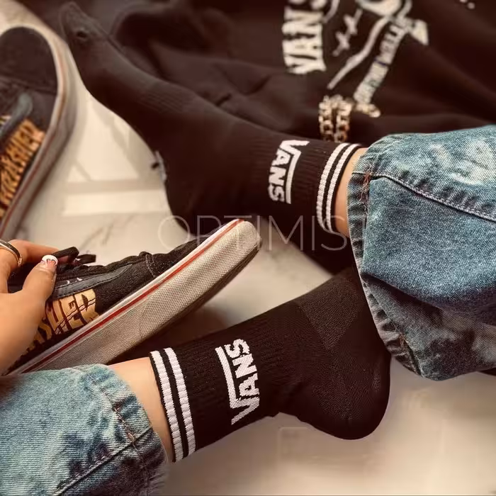 جوراب ساقدار Vans اسپرت زمینه مشکی کش انگلیسی فری سایز