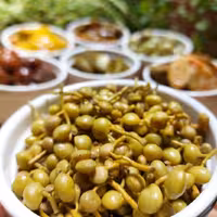 ترشی طبیعی بنه  سبز ( پسته  وحشی) یک کیلویی 65000 خوش طعم 