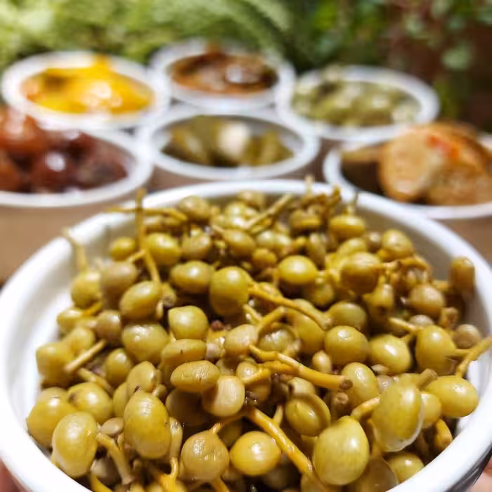 ترشی طبیعی بنه  سبز ( پسته  وحشی) یک کیلویی 65000 خوش طعم 