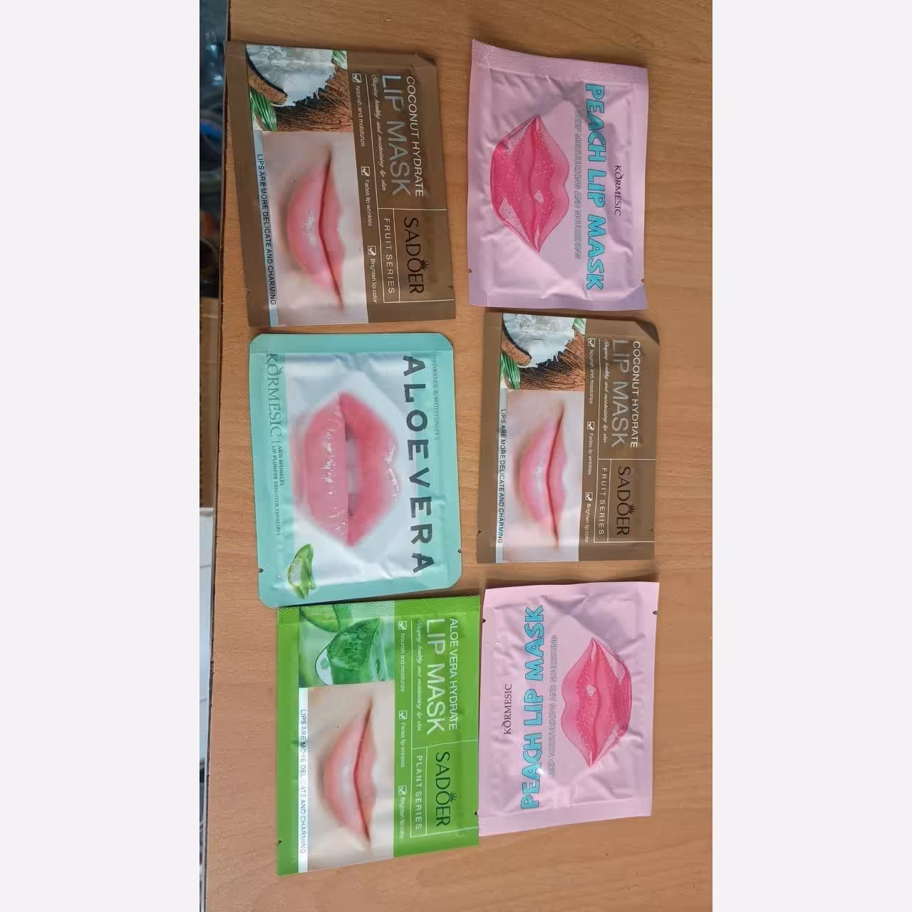 پچ لب   ورقه ای مرطوب کننده لب و آبرسان عالی