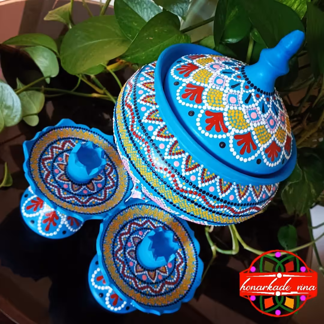 ست شکلات خوری و جاشمعی نقطه کوبی شده ابی رنگ