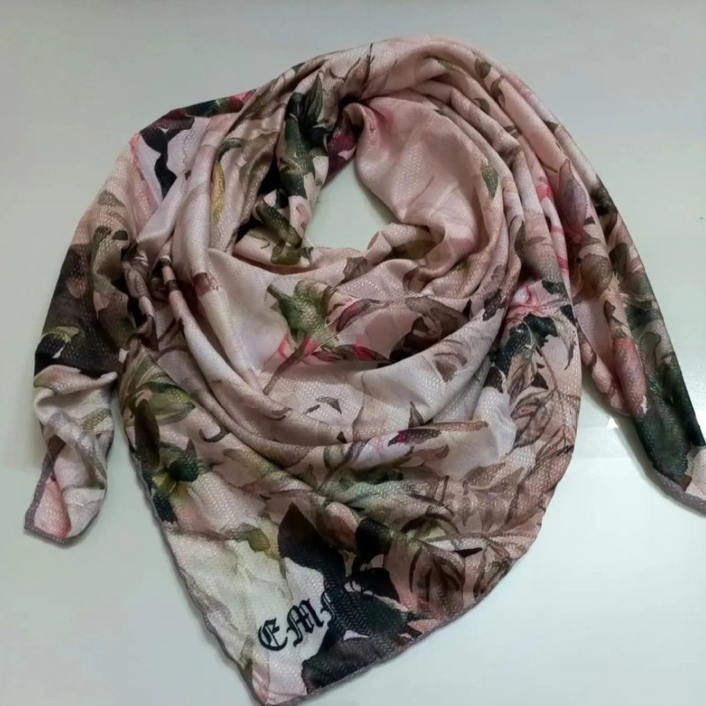 روسری نخ ابریشم گارزا