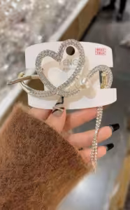 گیر مسافرتی آویز دار طرح قلب