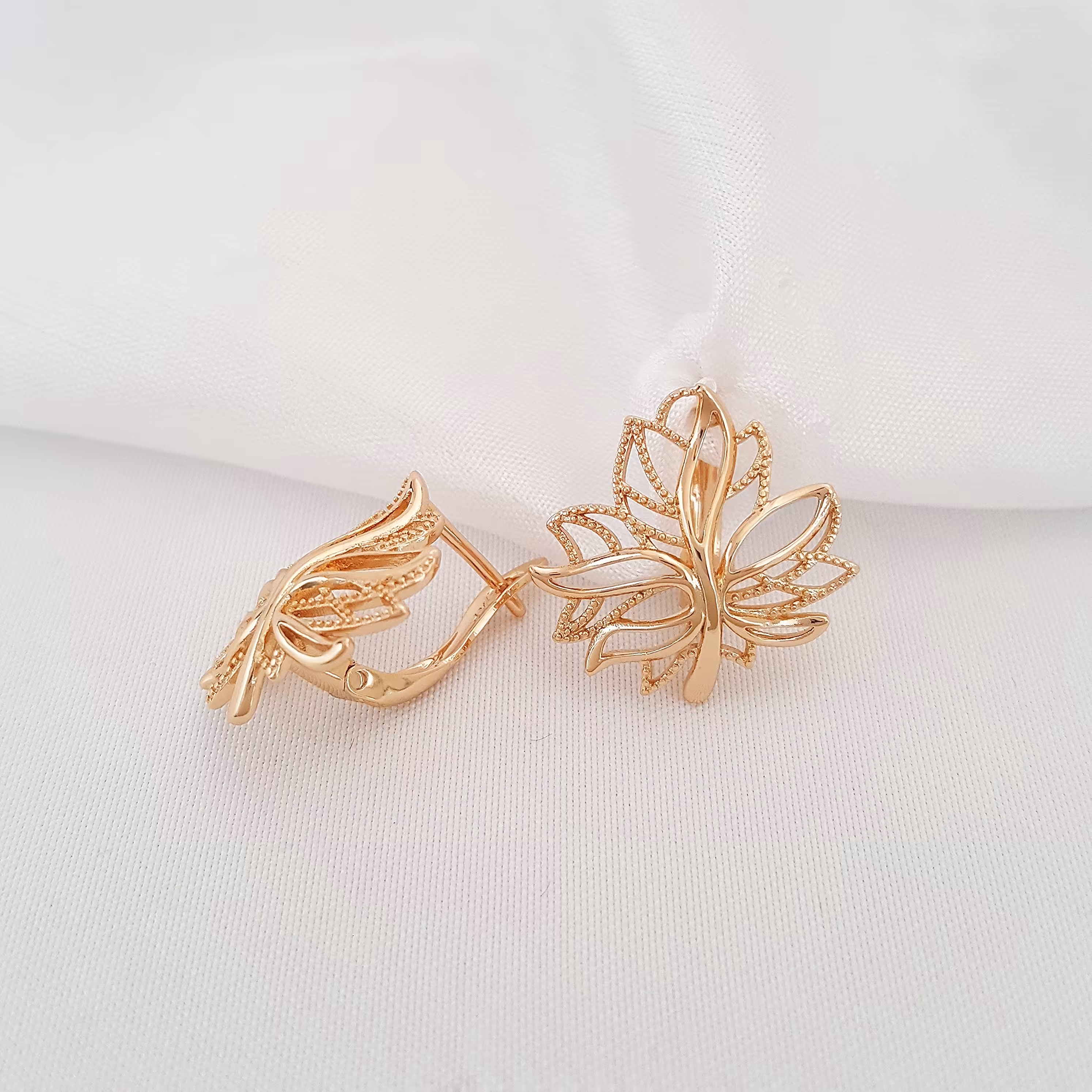 گوشواره برگ مارک ژوپینگ رنگ ثابت و ضدحساسیت 