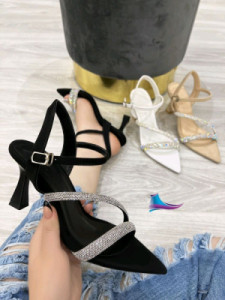 صندل پاشنه دار