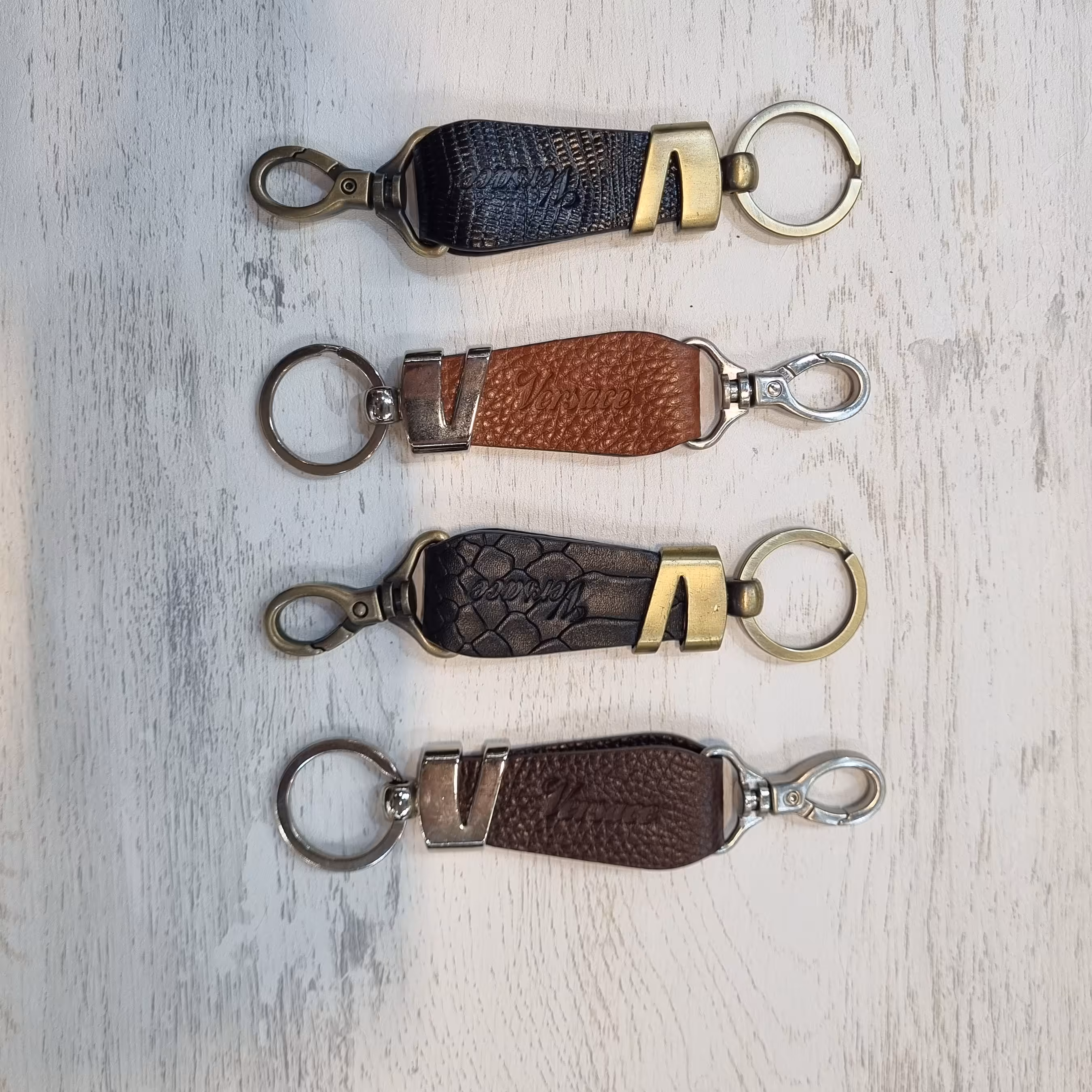 جاکلیدی چرمی 