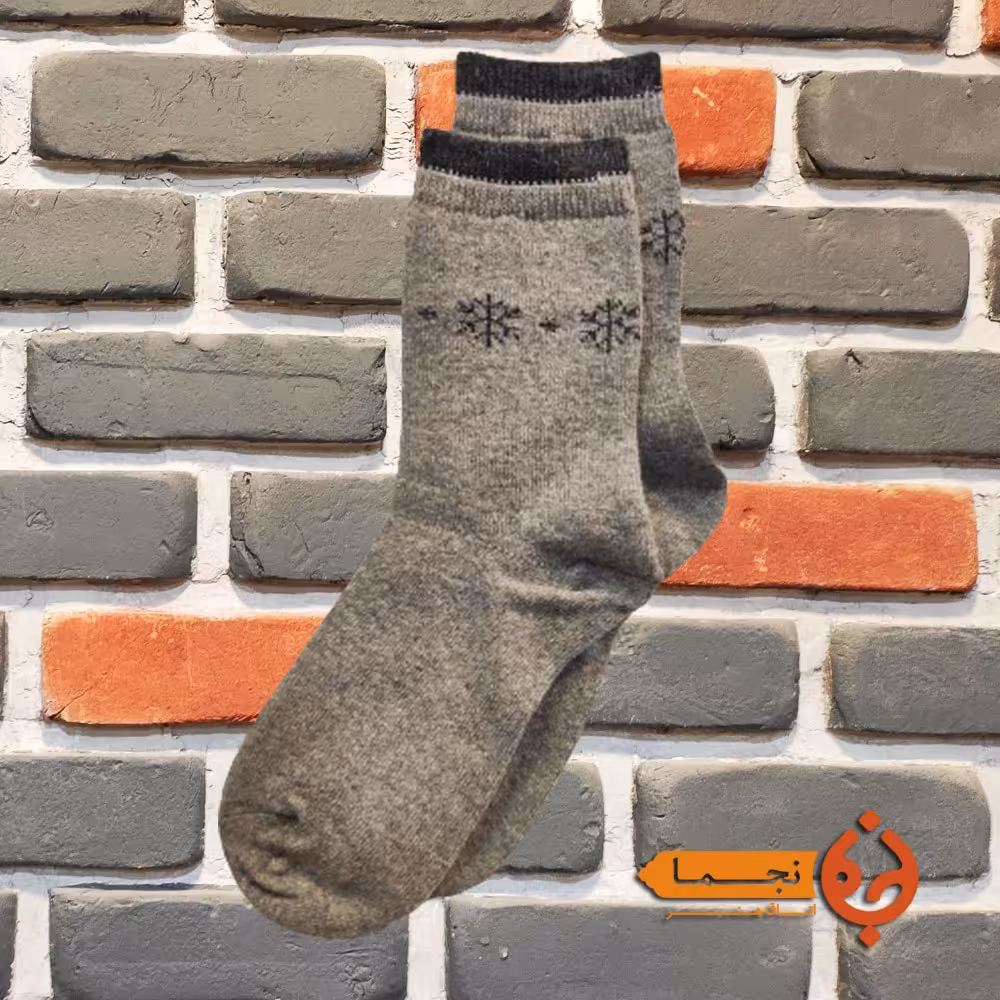 جوراب پشمی گرم طرح برف رنگ خاکستری کم رنگ کد KB07  مناسب پاییز و زمستان