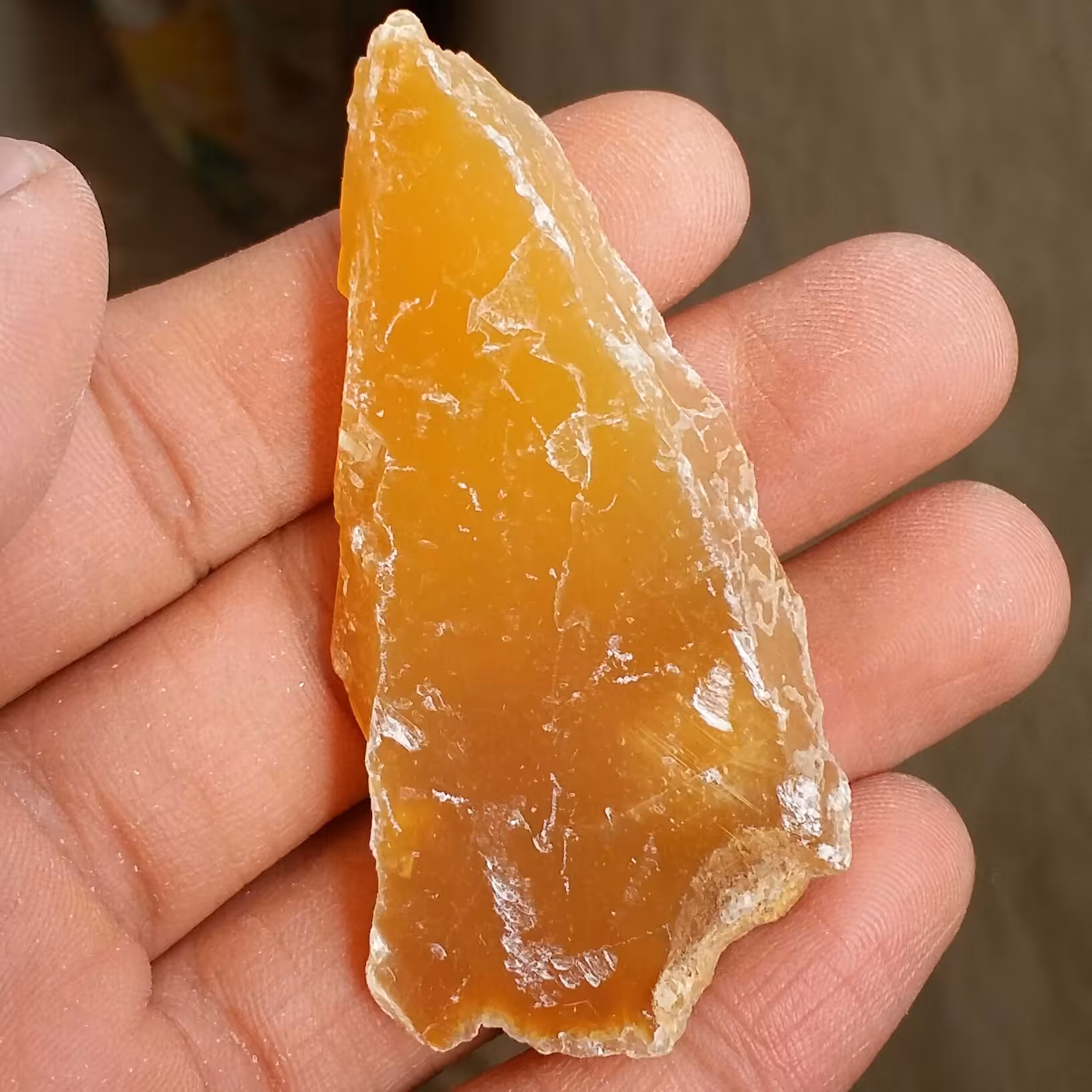 نمونه فوق کلکسیونی اسلایس سنگ راف ژیپس عسلی پرتغالی دو طرفه کمیاب
 100 در 100 طبیعی شاااهکار خلقت
کد 10659