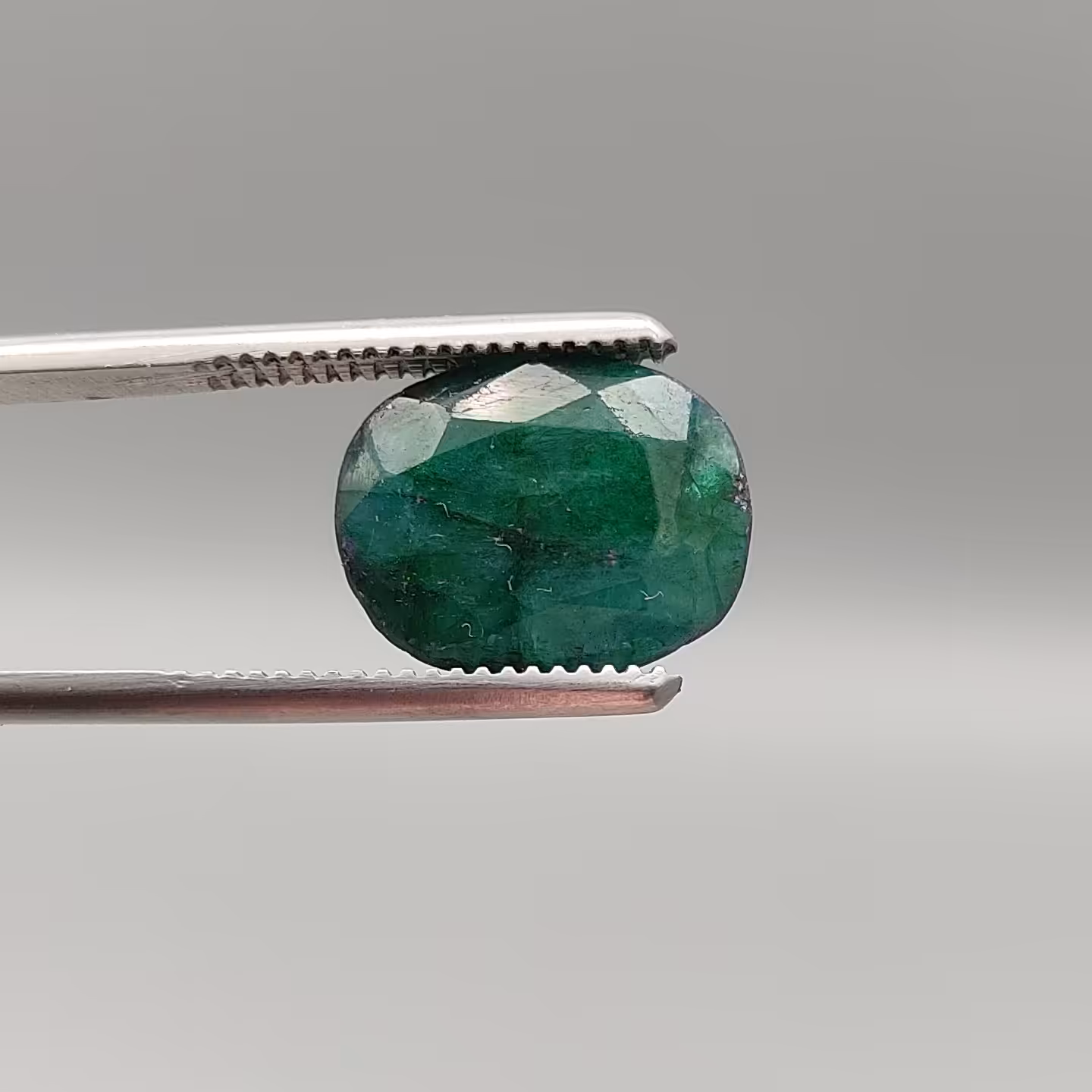 زمرد طبیعی و معدنی اصل 10.1 قیراط 14 میل 