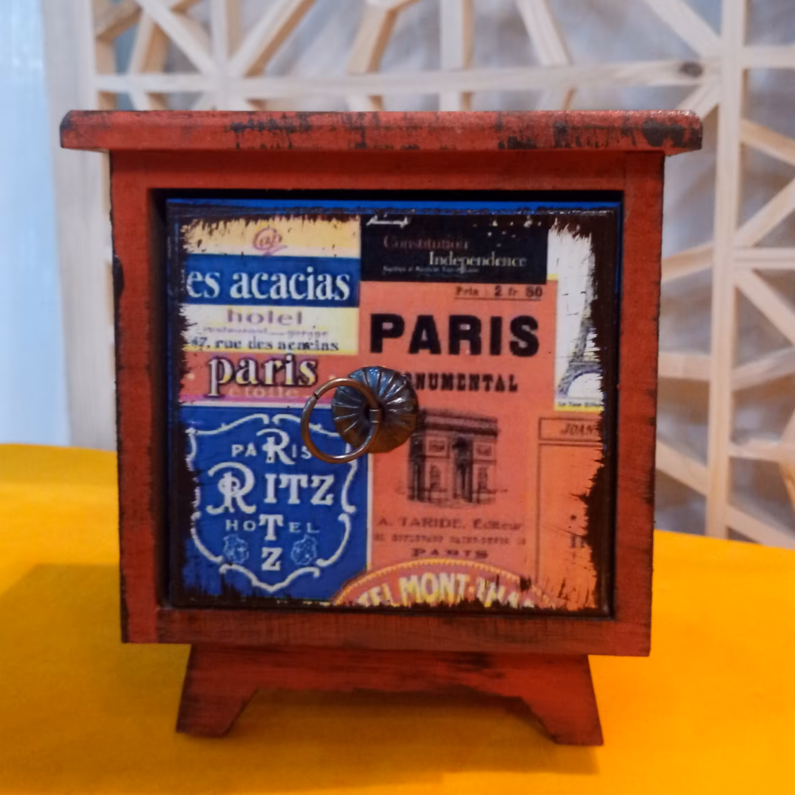 جعبه جواهر ات یک طبقه چوبی