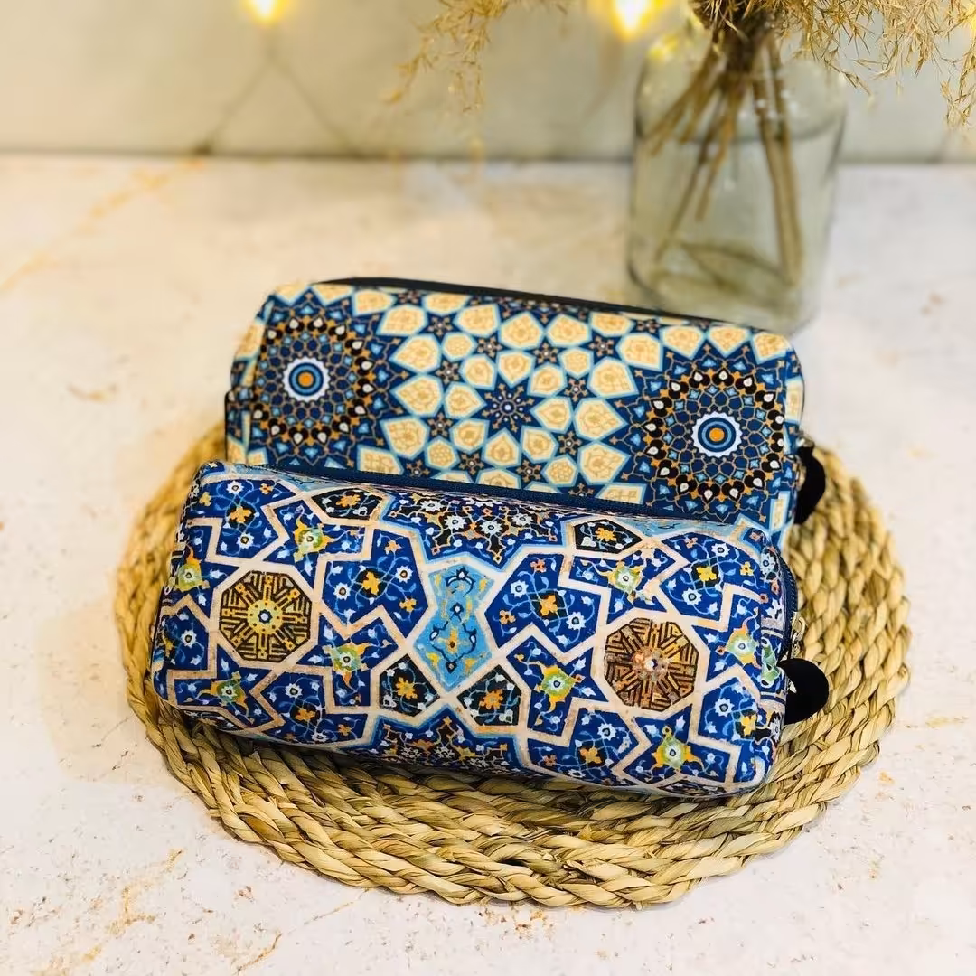 جامدادی دخترانه و پسرانه جنس مخمل در طرح های سنتی متفاوت 