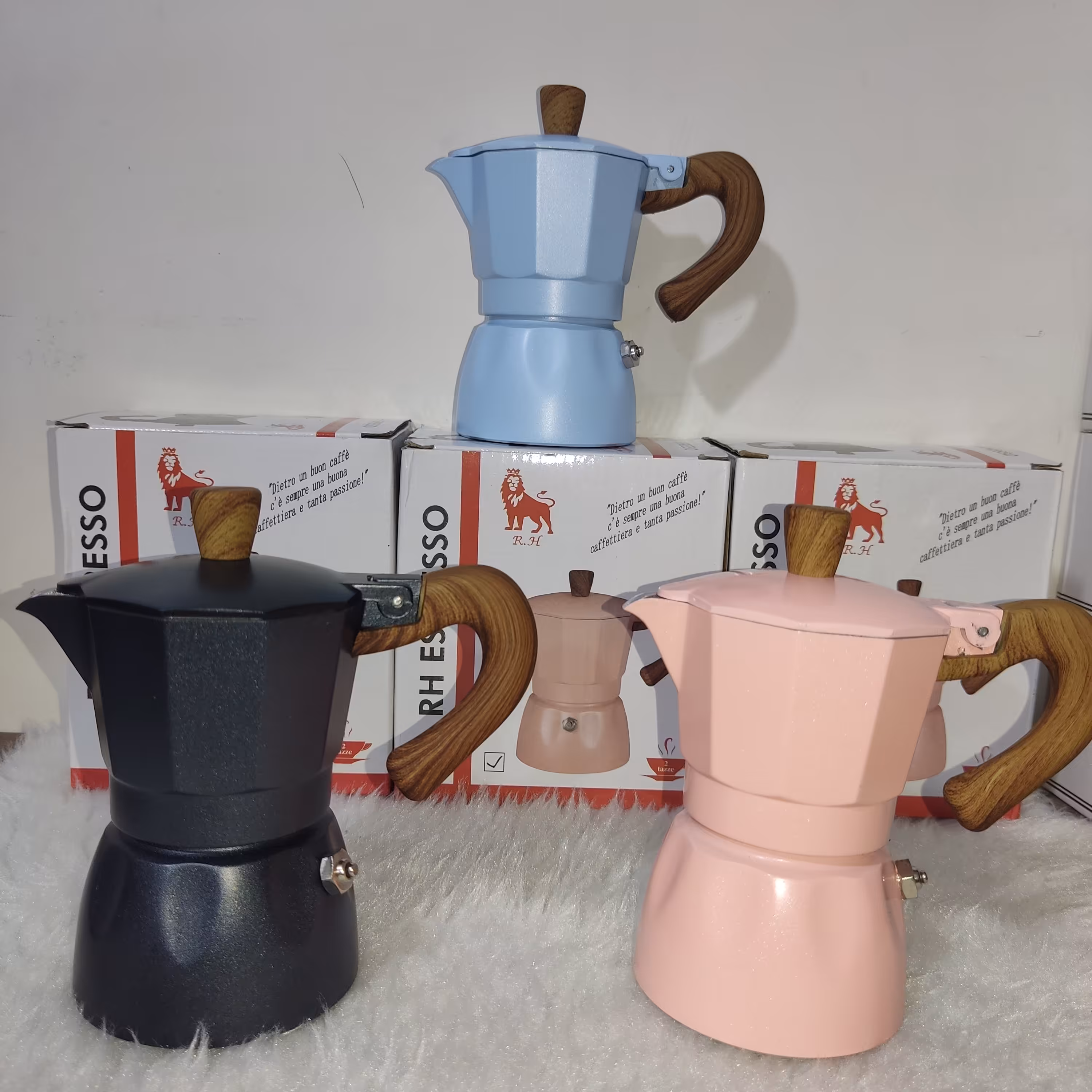 موکاپات طرح دسته چوب 3 کاپ 3 رنگ آبی مشکی صورتی