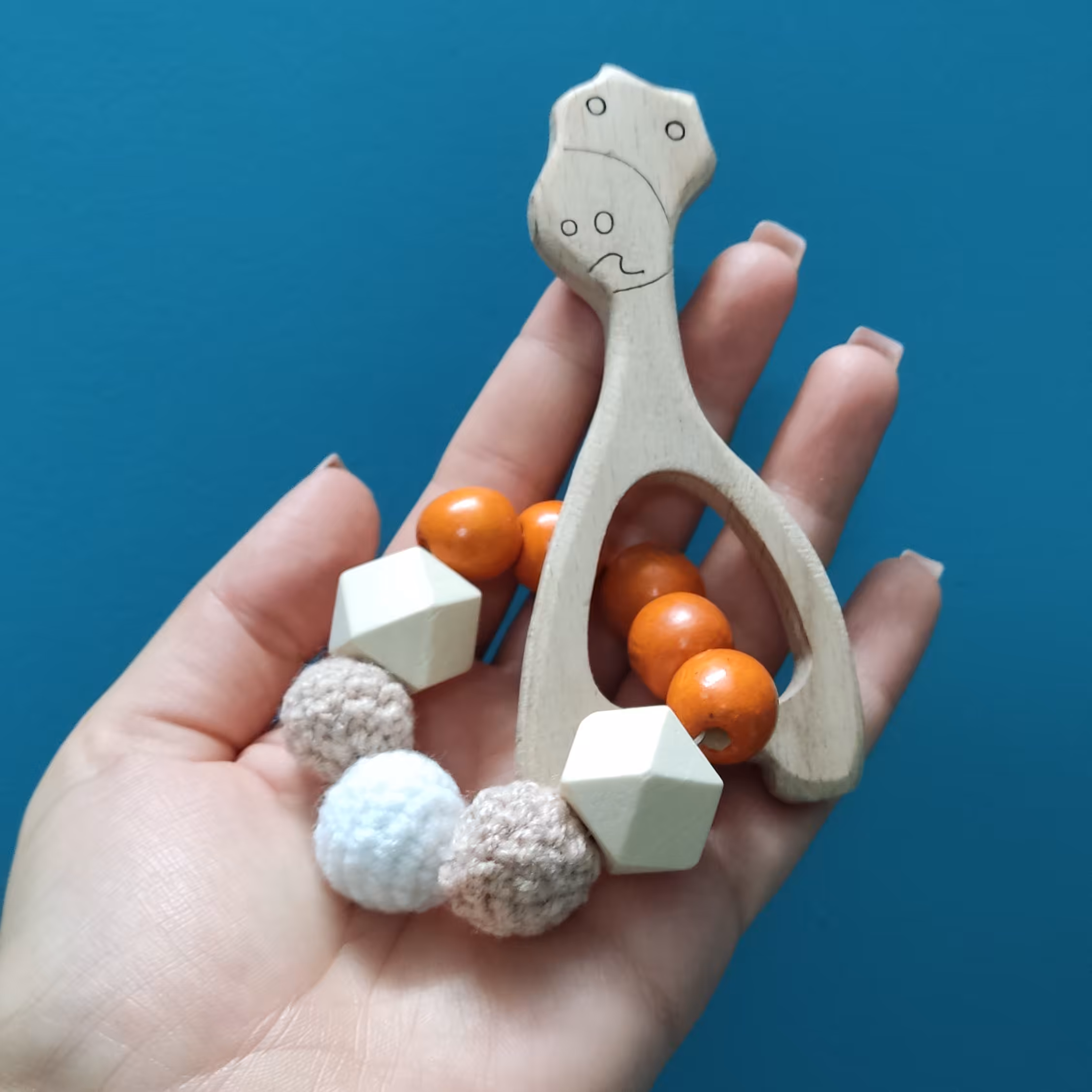 جغجغه دندان گیر چوب راش در صدها مدل و رنگ متنوع،جایگزین دندان‌گیرهای پلاستیکی و...