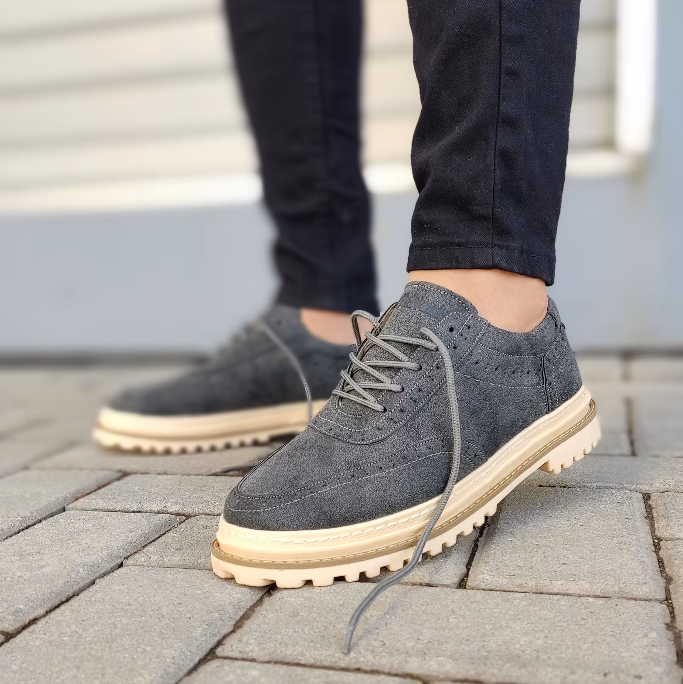 کفش کالجی اسپرت