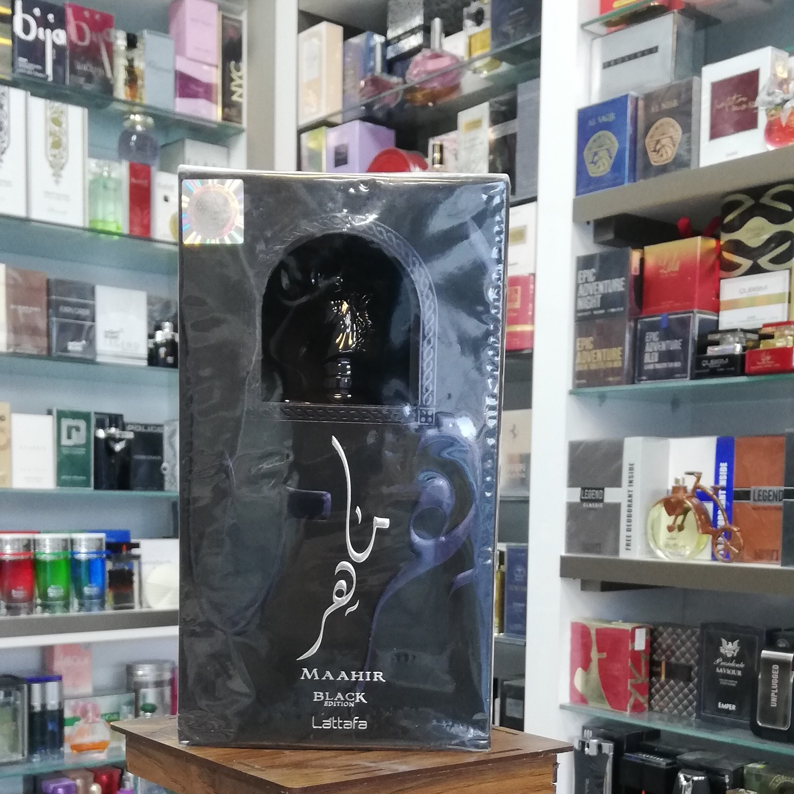 ادکلن لطافه مدل ماهر مردانه بلک MAAHIR BLACK EDITION