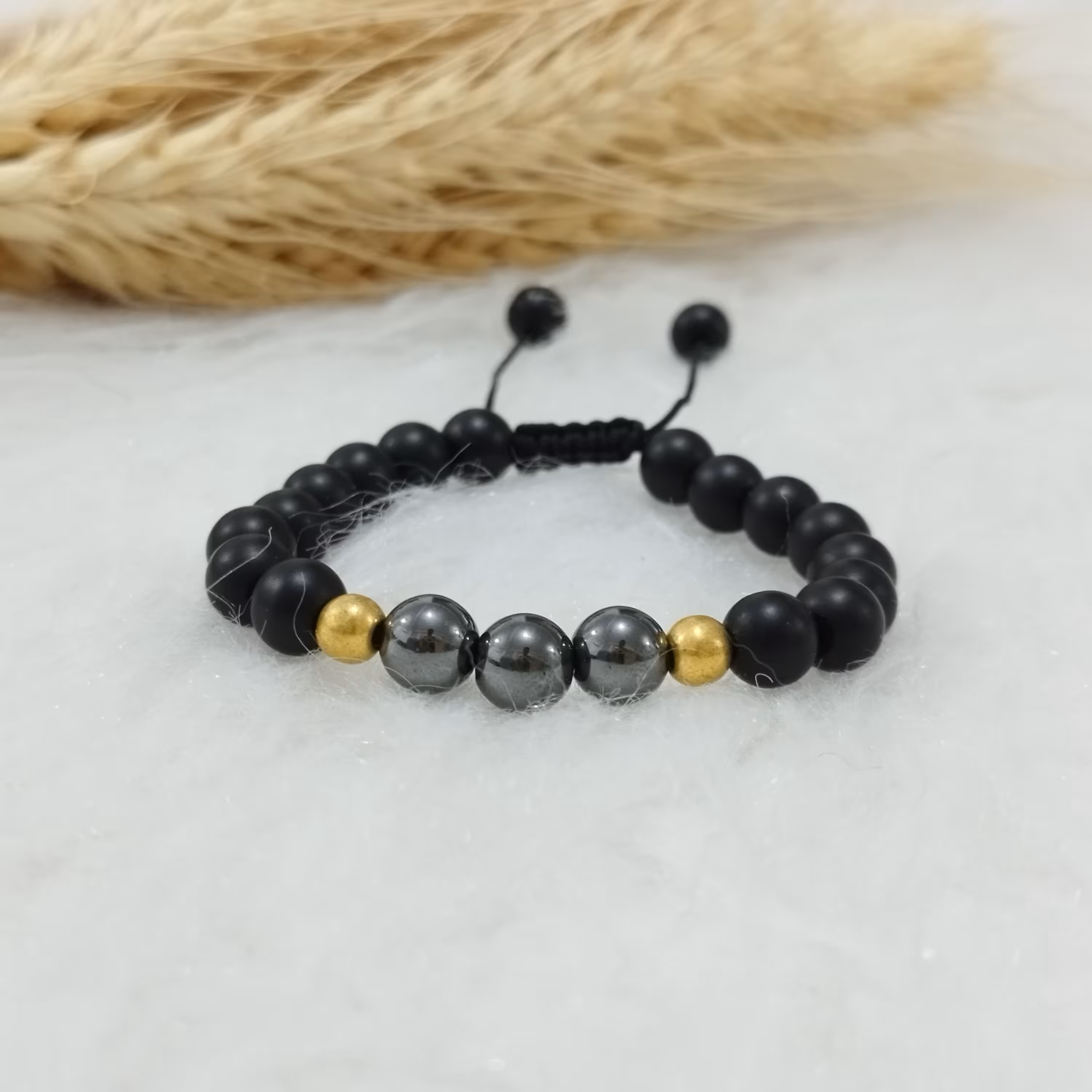 دستبند مهره ای اونیکس مشکی مات طرح سنگی 